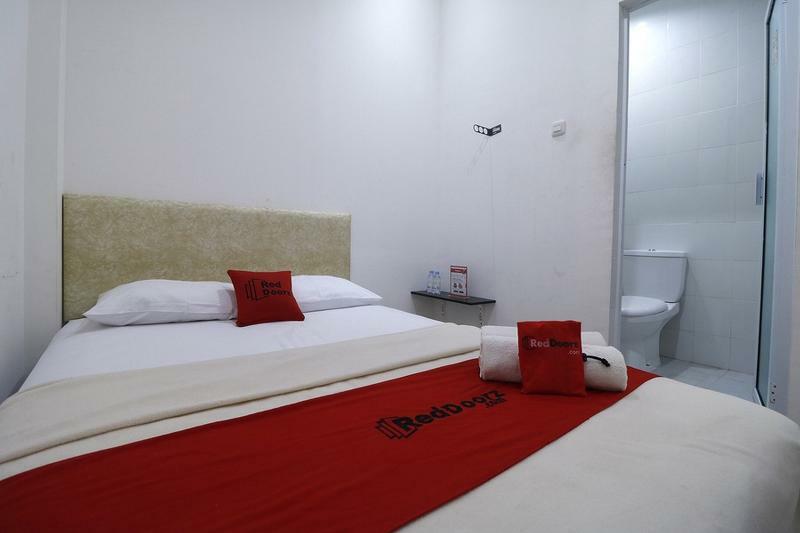 RedDoorz Plus @ Kapuk Business Park Jakarta Exterior foto